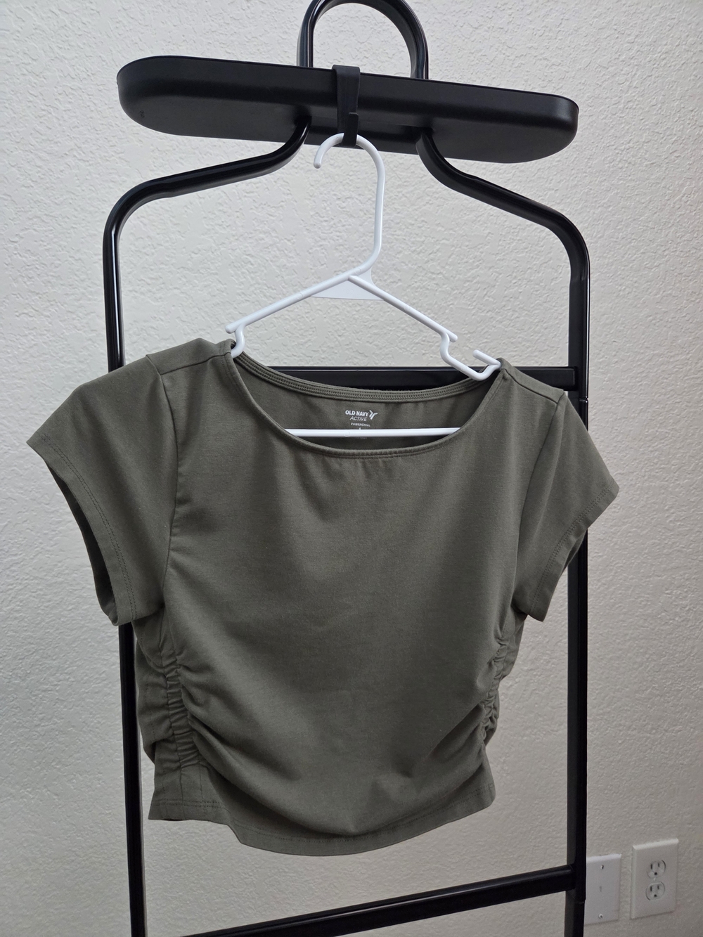 Old Navy Olive Ruched Side Crop Top